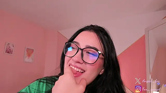 angeel fox online show from November 9, 6:20 am