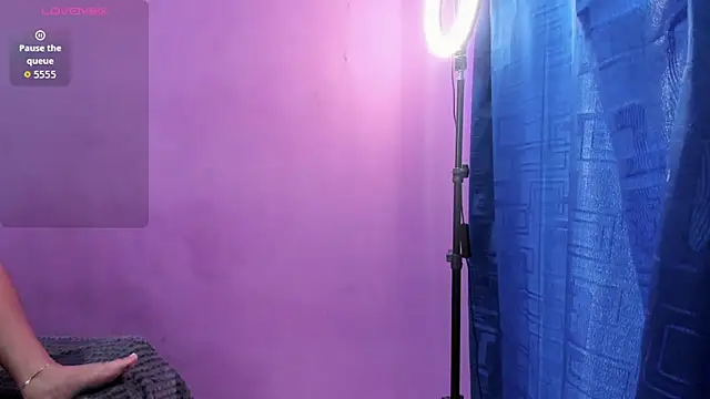 ambersmitx online show from October 2, 2:55 pm