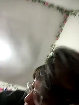 indiegirl666 online show from December 19, 4:48 am