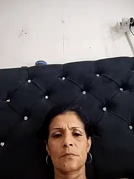 Snapshot of brigitht chatting on October 4, 12:27 am brigitht online show from October 4, 12:27 am