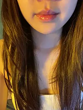 minmin2kk5 online show from April 18, 1:52 am