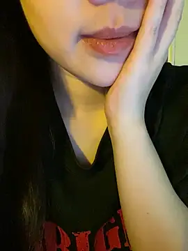 minmin2kk5 online show from March 28, 3:11 pm