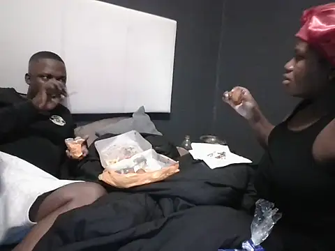 THEEBOSSTEE online show from October 1, 7:30 pm