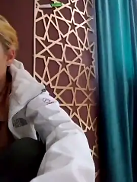 Gussie Bridie online show from April 19, 3:50 am