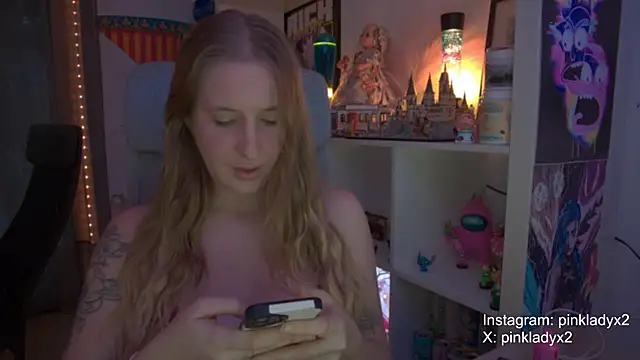 Pinkyladyxxx online show from November 14, 5:02 pm