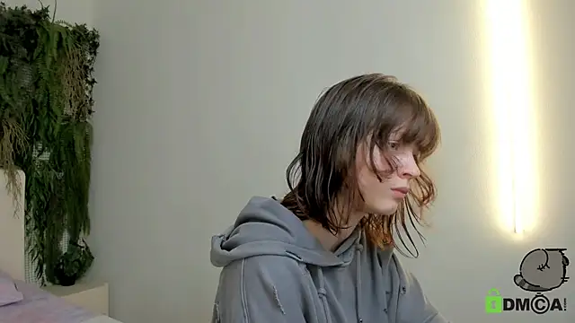 Alina Mills online show from October 21, 9:46 am