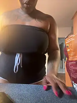 Goddess Nafeesha online show from June 9, 11:04 pm