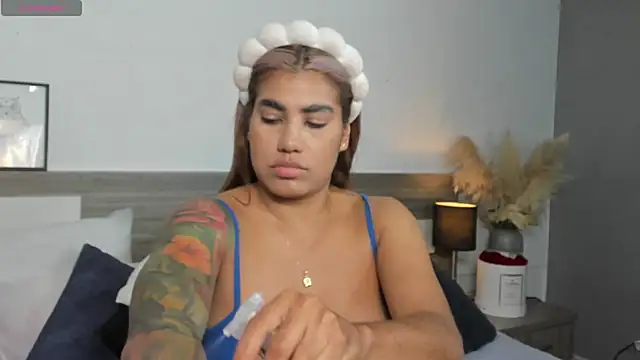 SaraaJhonsonn online show from April 19, 6:10 pm