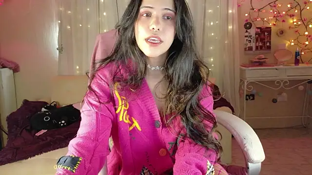 AllisonCatUwU online show from April 15, 4:18 pm