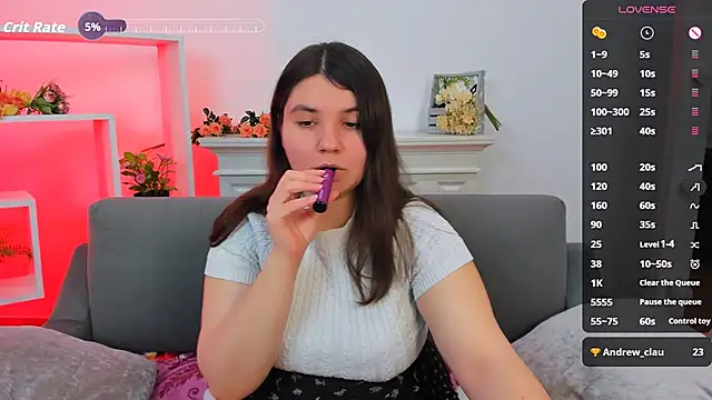 Snapshot of Viola__Shy chatting on September 29, 8:47 pm Viola Shy online show from September 29, 8:47 pm