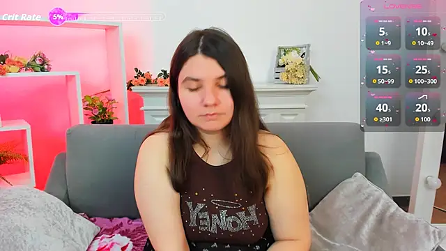 Snapshot of Viola__Shy chatting on September 21, 9:35 pm Viola Shy online show from September 21, 9:35 pm
