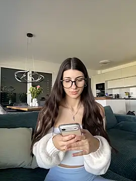 Wildberry  online show from April 18, 7:33 am