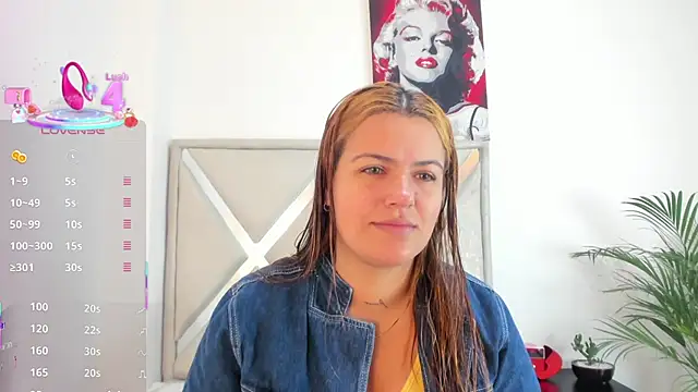 Alexandra Torress online show from January 16, 12:45 pm