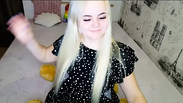 lovely-eyes online show from April 8, 6:54 pm