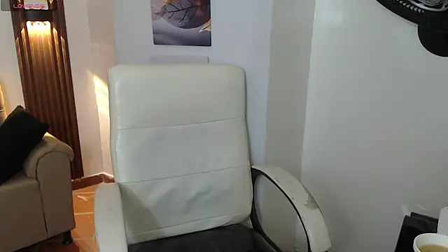 xlunna online show from October 1, 7:41 pm