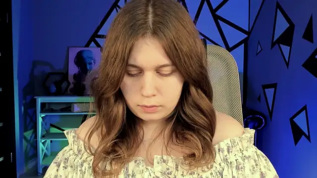 FioraMarmoris online show from November 14, 1:22 pm