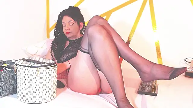 ScarletAbril online show from November 13, 10:20 pm