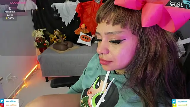 zoesullivan online show from October 26, 10:00 am