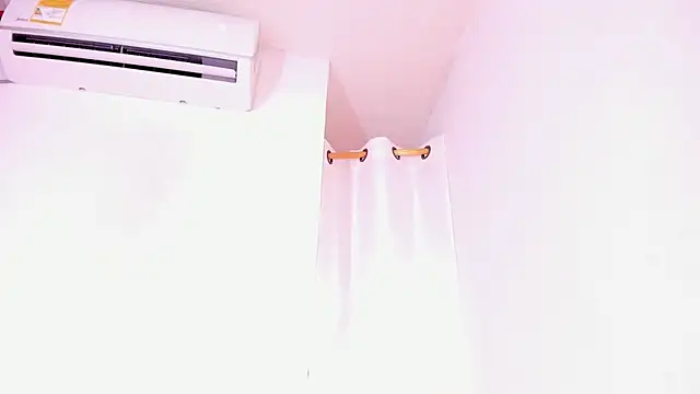 MiaKirshner online show from November 3, 3:27 pm