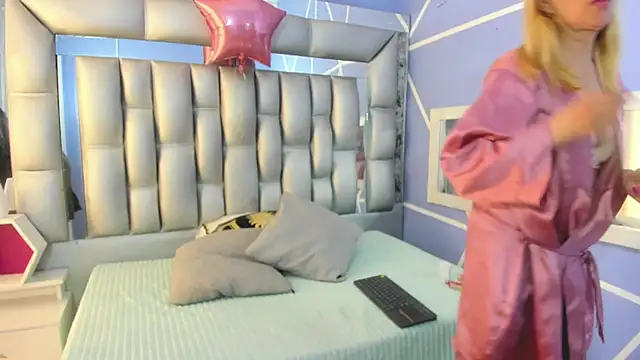 sophia ny online show from November 29, 2:43 pm