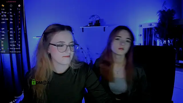 liana kisses online show from September 14, 7:12 pm