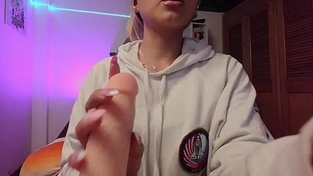 Paulina g3 online show from June 11, 1:52 pm