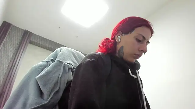 selene red  online show from April 14, 1:27 am