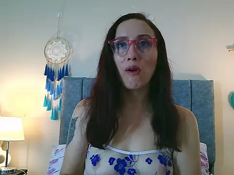 IberianMoonMK online show from January 11, 5:29 pm