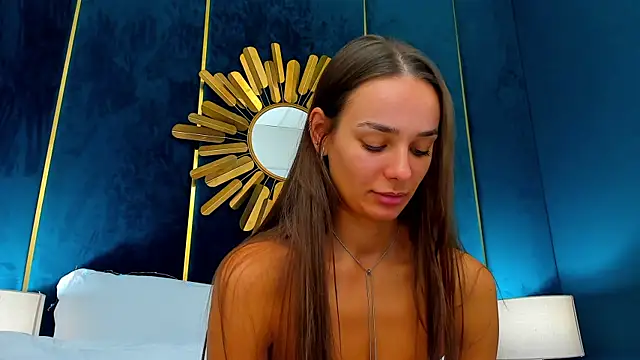 AprilWong online show from July 18, 5:44 am
