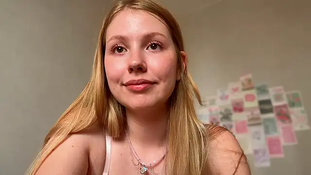 HoneyAudrey online show from June 22, 2:38 am