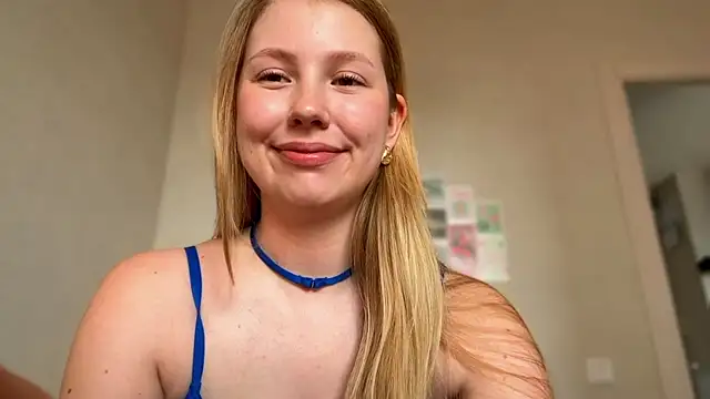 HoneyAudrey online show from July 10, 2:45 am