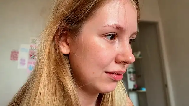 HoneyAudrey online show from July 7, 2:25 am