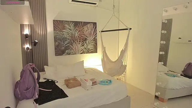 emma alice  online show from February 10, 11:35 am