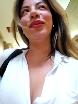 Karen San Miguel online show from November 11, 8:17 pm