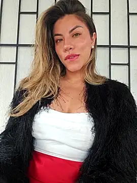 Karen San Miguel online show from November 12, 8:18 pm