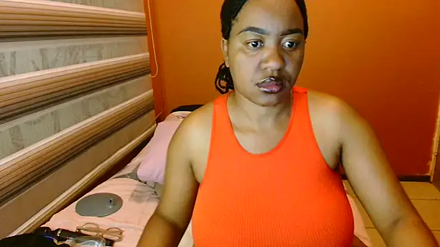 ALEXABOUJEE95 online show from February 15, 7:02 pm