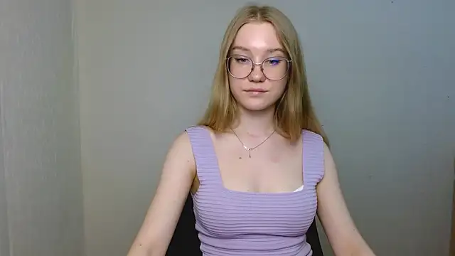 cindi hot online show from March 10, 3:16 pm