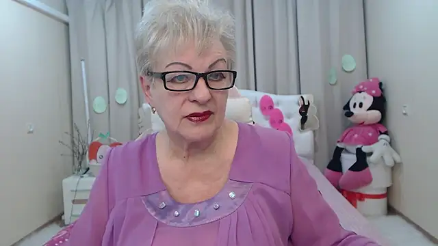 KayleSmoll online show from April 4, 6:51 pm