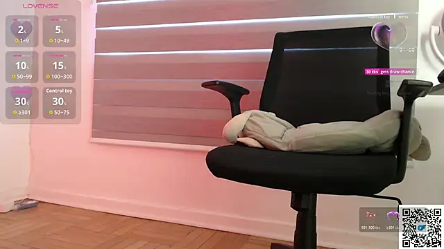 cinnamon rosa online show from October 24, 9:33 pm