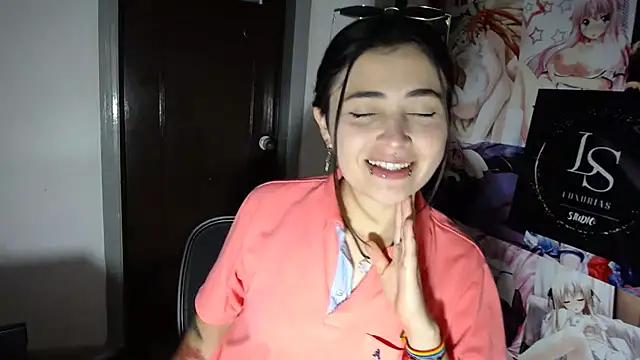 Nylaahh  online show from October 9, 7:40 pm