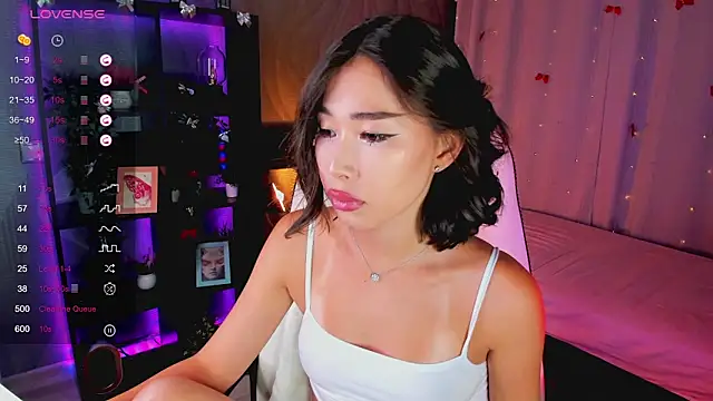 sensualily online show from March 24, 4:23 pm