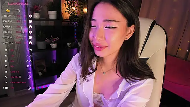 Snapshot of sensualily chatting on October 1, 4:23 pm sensualily online show from October 1, 4:23 pm