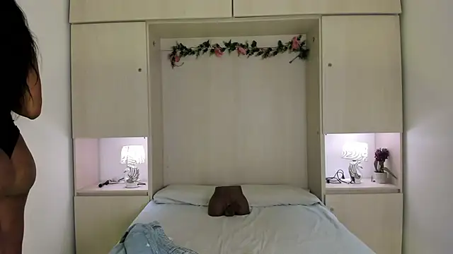 KendallRosse1 online show from April 19, 12:38 pm