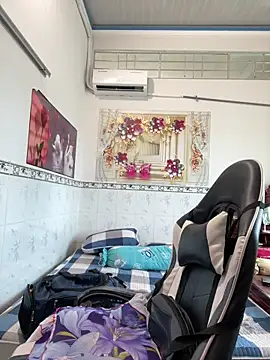 NDith online show from March 14, 4:57 am