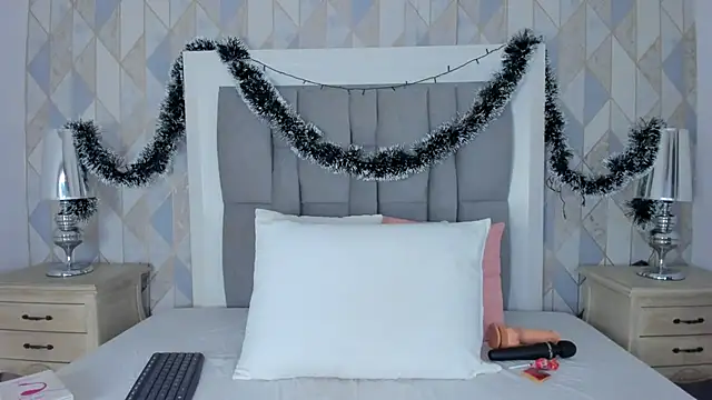 anais cooper online show from December 16, 11:49 am