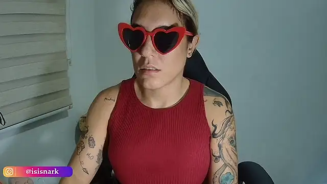 ValkyriaRose online show from October 15, 10:45 pm