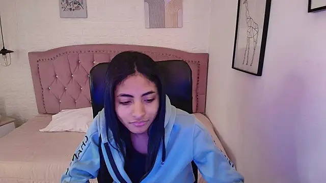 shaneelle online show from November 17, 3:07 am