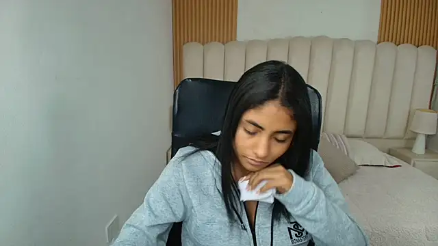 shaneelle online show from March 7, 7:37 am