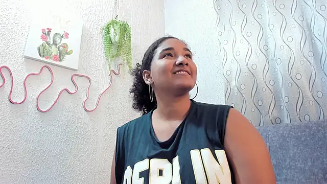 samanthaeliott22 online show from October 15, 5:10 am