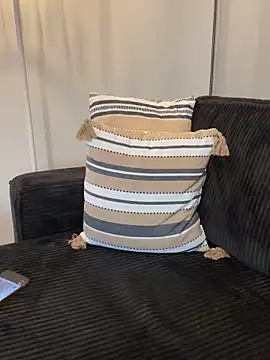 Lara Bergmann online show from April 16, 6:07 pm